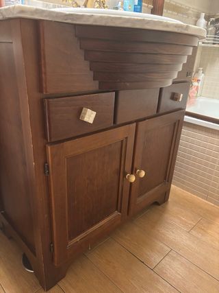 Mueble de baño madera nogal y vitrina aparte(150€)