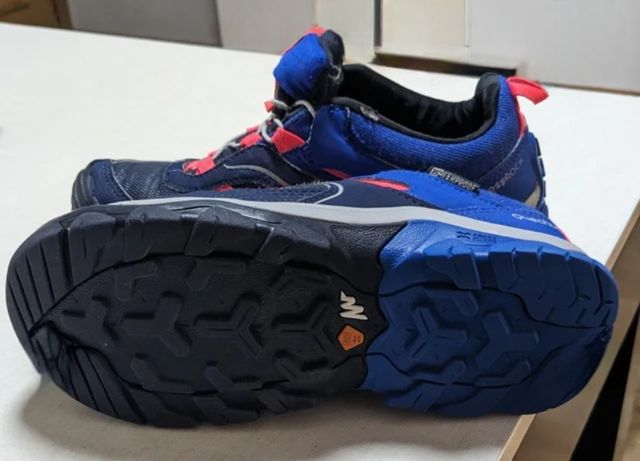 Zapatillas impermeables Decathlon talla 35