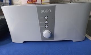 Tostadora Sogo de cuatro  rebanadas Blanca