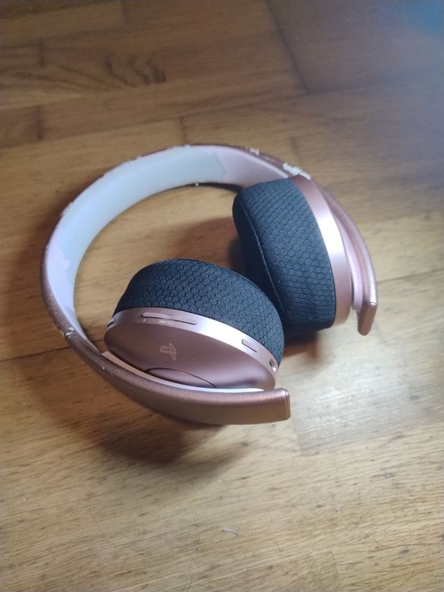 Sony Rose Gold Headset PS4