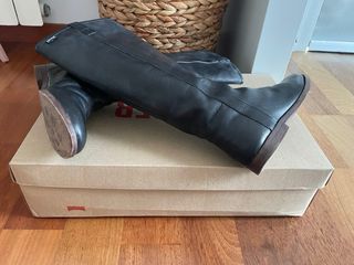 Botas altas negras Camper talla 36