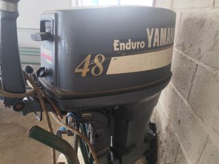 Motor Yamaha Enduro 48 CV
( Sin Documentación)
