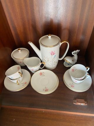 Juego de café porcelana y oro Santa Clara
