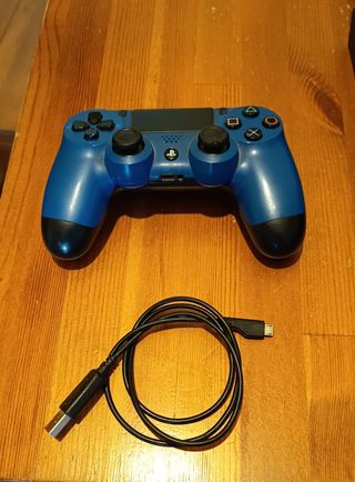 Consola PS4 Negra 1TB + Mando + Juegos