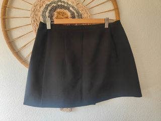 Lote 2 faldas: negra y espiguilla