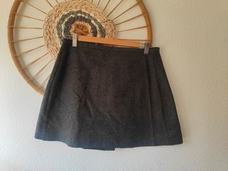 Lote 2 faldas: negra y espiguilla