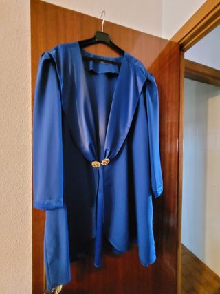 Traje chaqueta azul raso