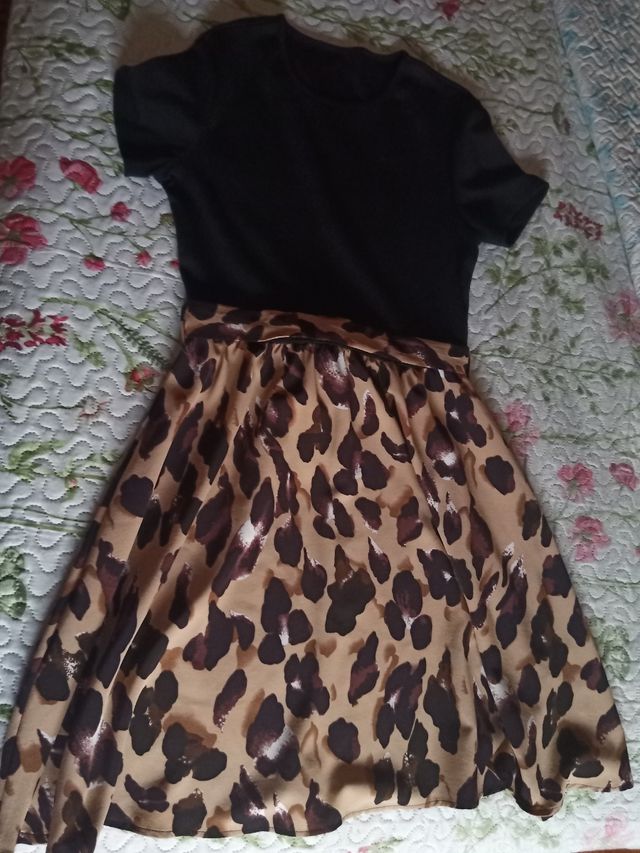 Vestido estampado leopardo negro y marrón