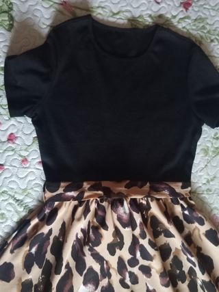Vestido estampado leopardo negro y marrón