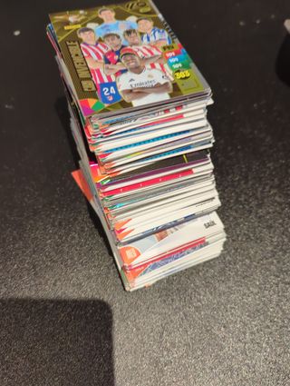 Cromos Fútbol Adrenalyn XL 24/25