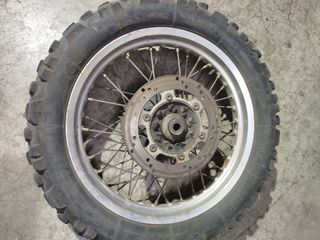 Dos Ruedas de moto Michelin T63