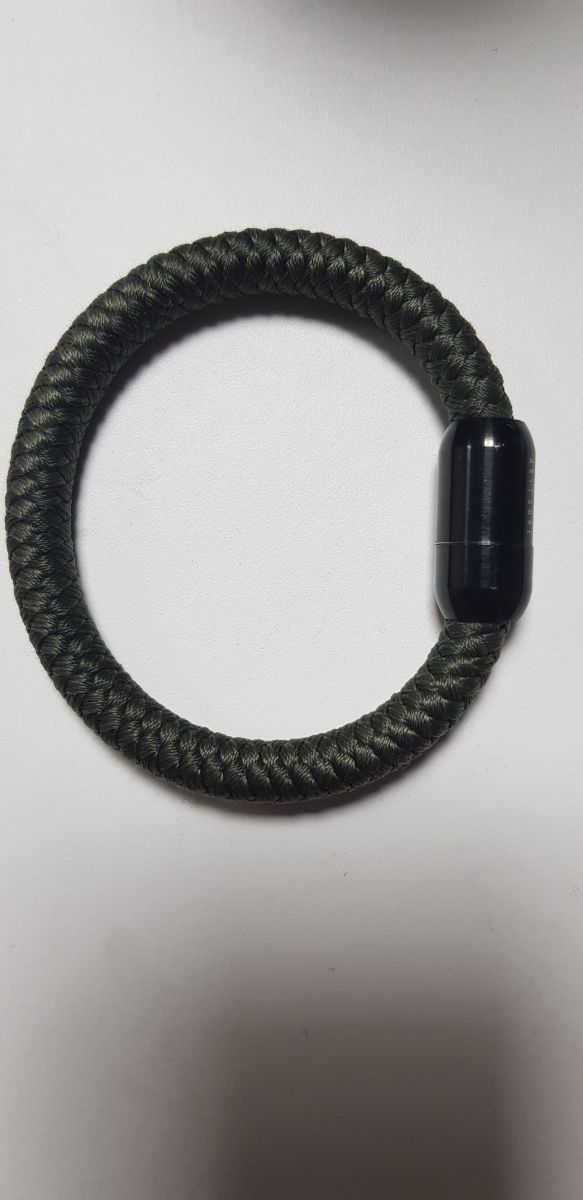 Pulsera Akitsune Negra y Verde Militar