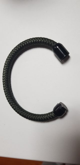 Pulsera Akitsune Negra y Verde Militar