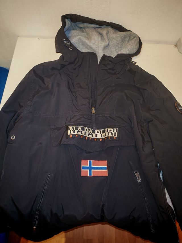 Napapijri Maglia Nera e Multicolor