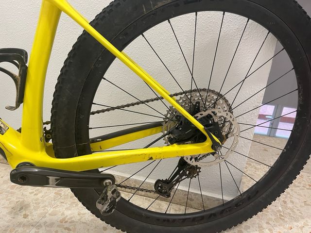 Scott Scale 930 Carbono MTB. Talla M