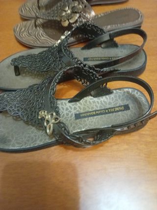 Lote 3 pares sandalias Grendha/Panema.