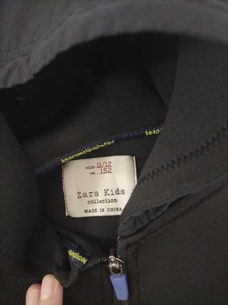 Chaqueta Zara tacto neopreno negra