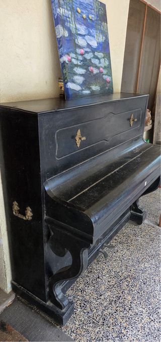 Piano Rimbault & Cie París Siglo XIX