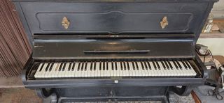 Piano Rimbault & Cie París Siglo XIX