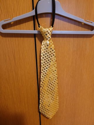 Corbata dorada lentejuelas
