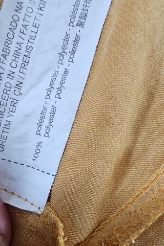 Blusa Stradivarius mostaza Talla S/M