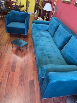 Mesa comedor y 4 sillas + mueble TV
