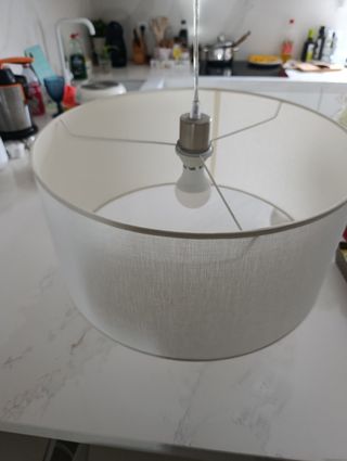 Lámpara de techo blanca de tela