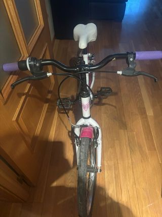 Bicicleta infantil niña 20''  blanca y rosa