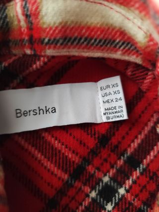 Sobrecamisa cuadros Bershka oversize XS