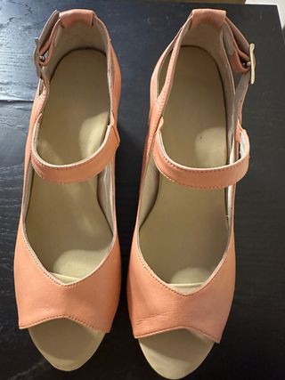 Sandalias piel nuevas 39 con plantillas acolchas