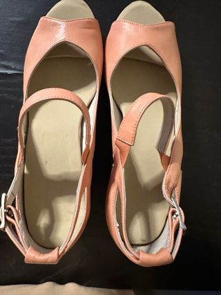 Sandalias piel nuevas 39 con plantillas acolchas