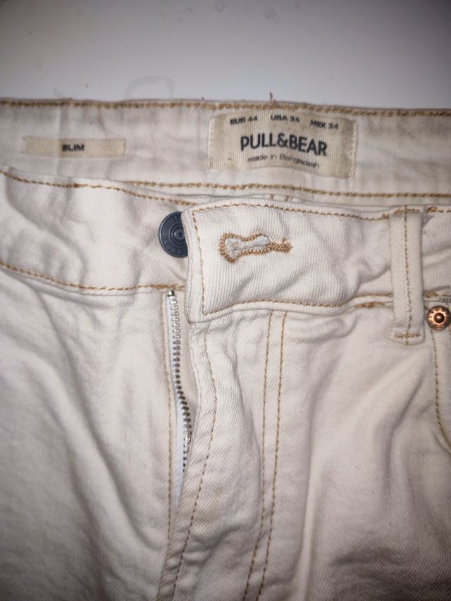 Pantaloni bianchi pull&bear