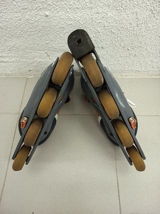 Patines en línea Decathlon talla ajustable. 