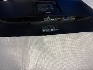 Pantalla Dell Negra y Gris P2419H