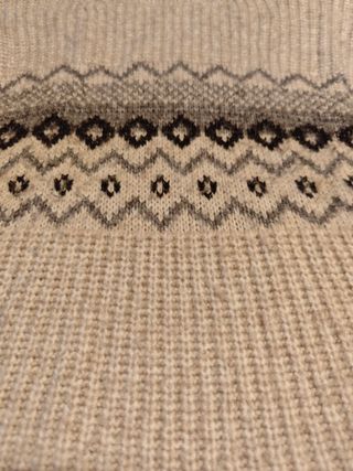 Jersey Pull and Bear beige y gris