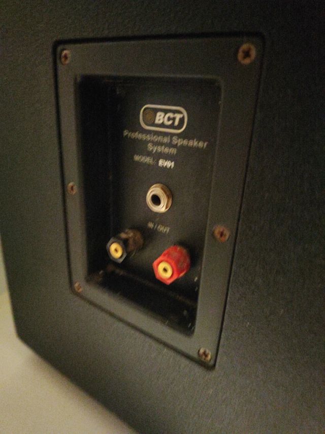 Amplificador BCT con altavoces