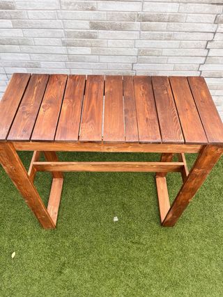 Tavolo alto da bar fatto a mano