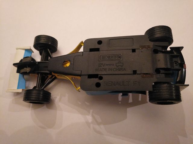 Superslot F1 #8 Renault Elf