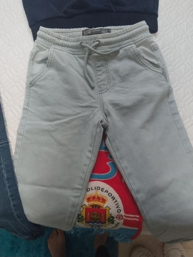 2 Sudaderas y 2 Pantalones