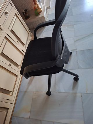 Silla de escritorio negra