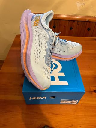 Zapatillas Hoka Azul y Morado