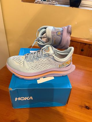 Zapatillas Hoka Azul y Morado
