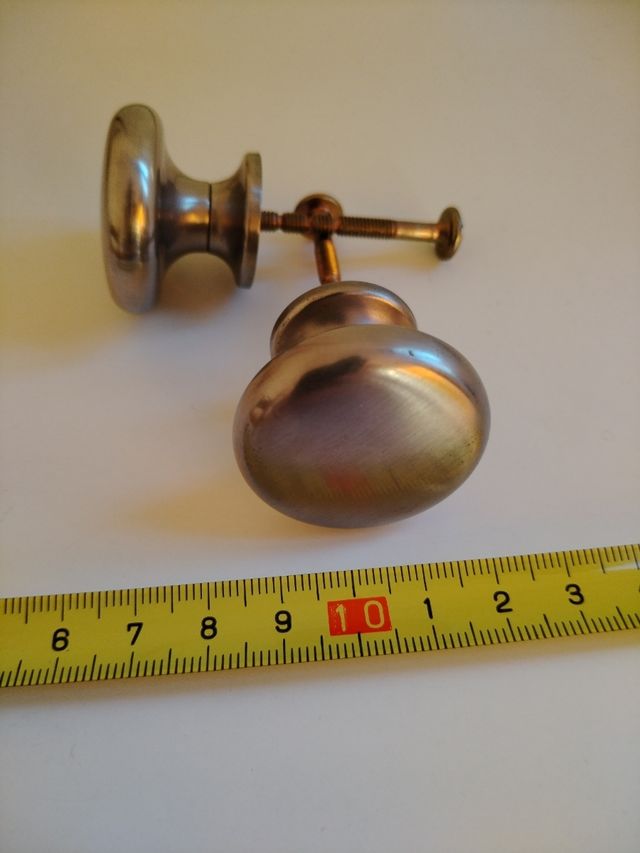 Puxadores de armário em aço inox