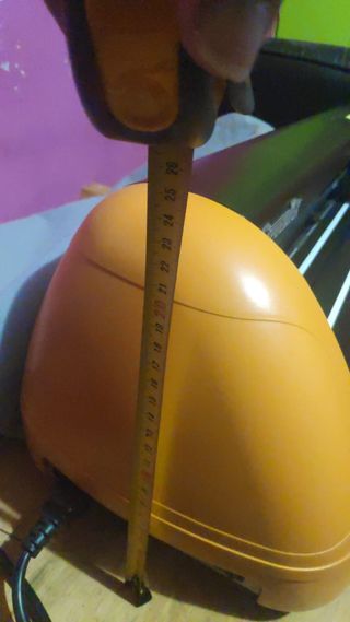Plotter naranja y amarillo