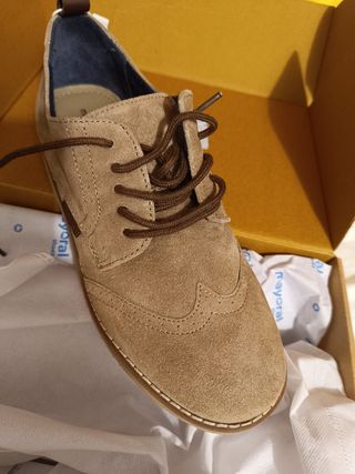 Zapatillas vestir niño Mayoral beige/marrón T37