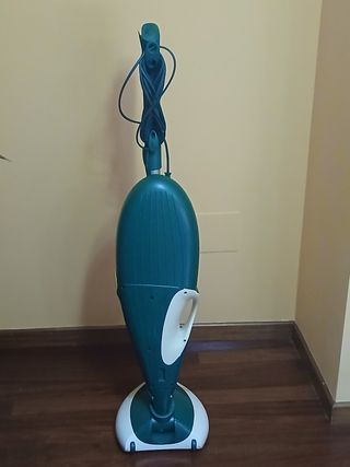 Aspirador Vorwerk Kobold con todos sus accesorios
