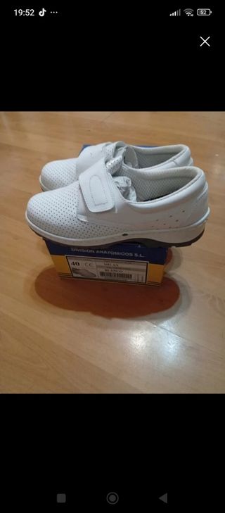 Zapatos de seguridad blancos talla 40