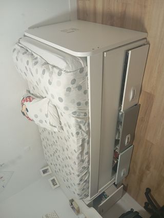 Cama juvenil con cama nido blanca