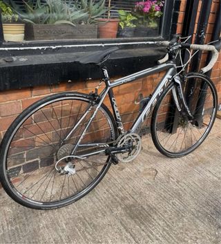 Bicicleta de carretera FELT F95