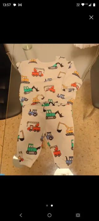 Minicuna + 4 + ropa + carro paquetes de pañales